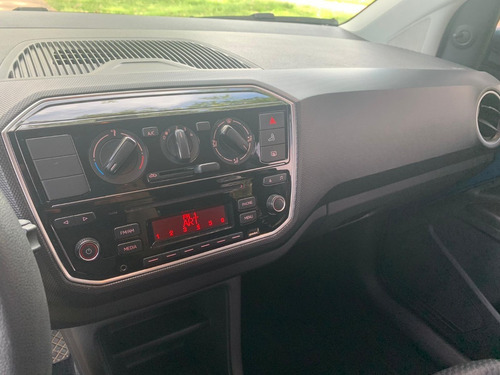 Volkswagen Up Move