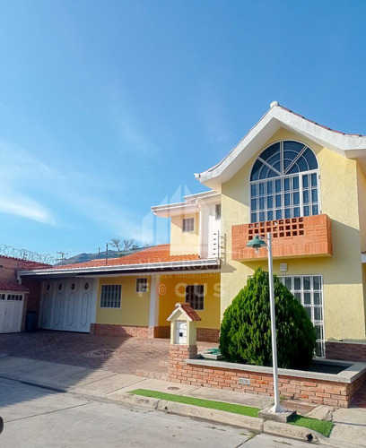 Imagen 1 de 13 de Jorge Febres Vende Town House En San Diego, Res. Villa Paraiso (foth-312)
