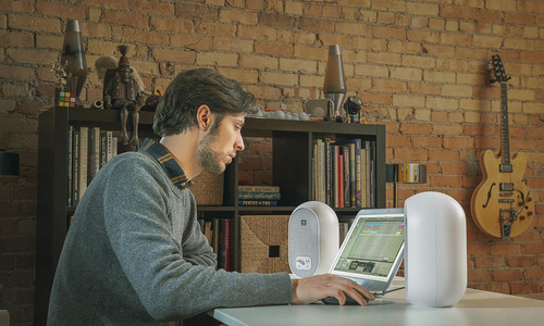 Jbl 104-bt Professional 1 Series Con Bluetooth, Monitores