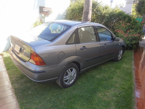 Ford Focus 2.0 Sedan Edge Mp3 2008