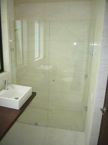 Cancel De Baño Vidrio Templado De 10mm, Modelo Abatible 1.8m