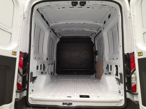 Ford Transit 2.2 Furgon Mediano 350m