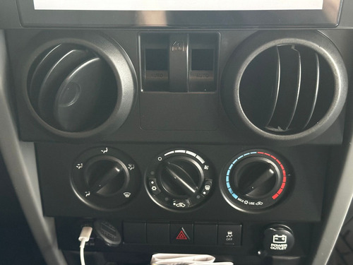 Jeep Wrangler 3.8 Sport