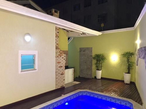 Imagem 12 de 15 de Sobrado De 3 Dorms Alto Padrão Com Piscina Na Vl. Caiçara 200m Da Praia - 1321