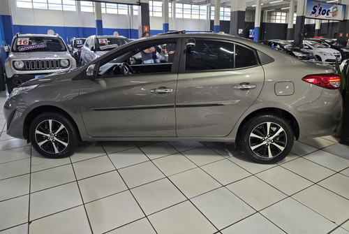 Toyota Yaris 1.5 16V FLEX SEDAN XLS MULTIDRIVE