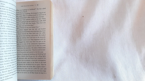 Imagen 3 de 4 de The Black Echo Michael Connelly (a Harry Bosch Novel)
