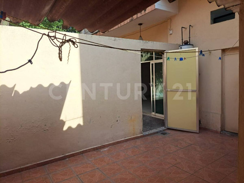 Se Vende Casa En Col. Juan Jose Rios Ii En Villa De Alvarez, Colima