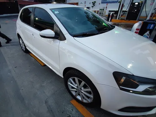 Volkswagen Polo 1.6 L4 Sound Mt