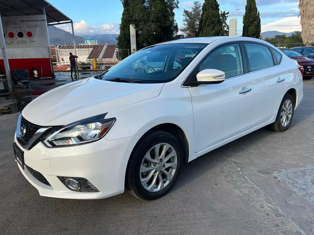 Nissan Sentra 1.8 Advance Mt