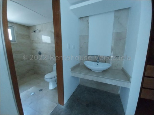 Apartamento En Venta A Estrenar Campo Alegre Caracas 24-27927 Mr.