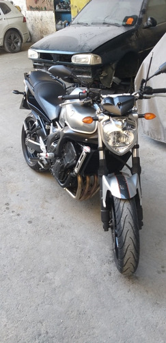 Imagem 3 de 11 de Yamaha Fazer 600/fz6