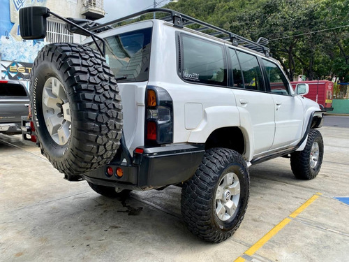 Imagen 6 de 13 de Nissan Patrol Grx Ltd