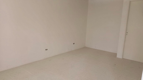 Amplio 3 Amb De 146 M Totales. Con Cochera -edificio Con Amenities -financiación En Pesos