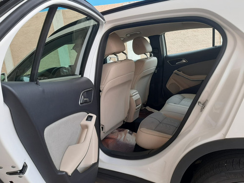 Mercedes-Benz Classe GLA 1.6 Style Turbo Flex 5p