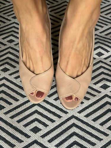 Zapato Tipo Stiletto Sin Puntera Nude 38