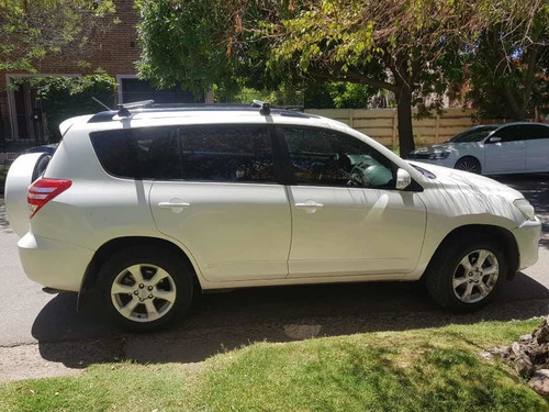 Toyota Rav4 2.4 4x4 At 2011