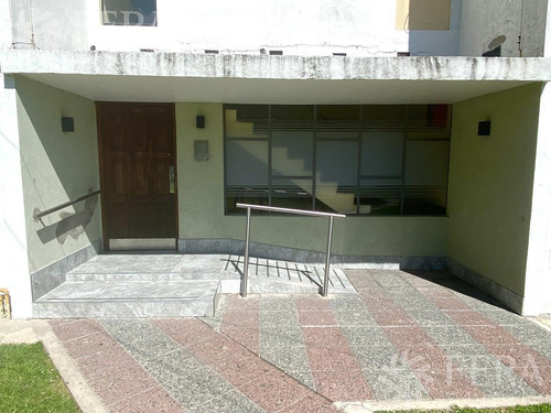 Imagen 2 de 15 de Venta De Departamento 3 Ambientes En Bernal Oeste (25850)