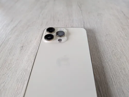 Apple iPhone 14 Pro Max (256 Gb) - Color Oro Grado C (Usado)