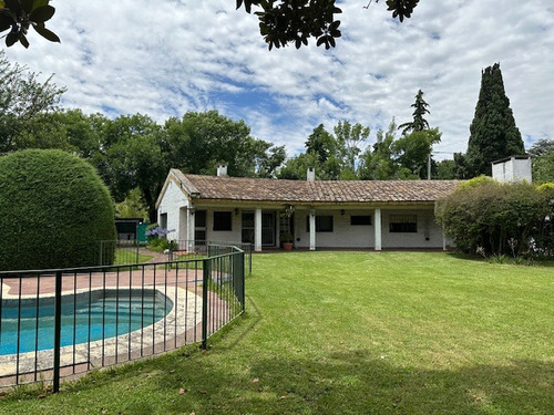 Casa A La Venta En Don Torcuato