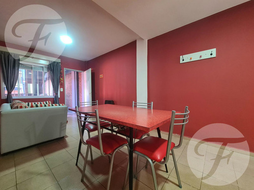 Departamento De Dos Dormitorios Con Patio En Venta | Zona Céntrica De San Pedro (ba)