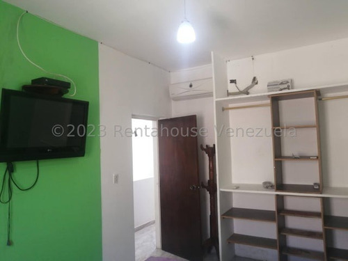 Imagen 8 de 30 de ||**|| Casa En Alquiler Final Av. La Mata, Cocina Semi Equipada, Céntrica, Amplia Cod Flex #23-19051/* 0414-523-21-38*/