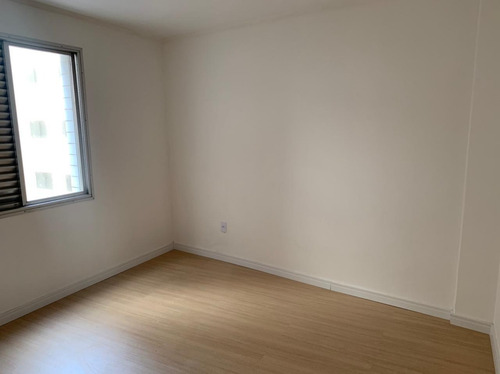 Imagem 12 de 14 de Apartamento 2 Dorms - Prédio Frente Mar - Aviação - Amf07