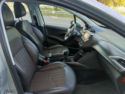 Peugeot 2008 1.6 Feline