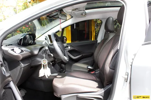 Peugeot 2008 1.6 Active