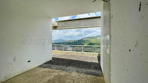 Paseo Vip Vende Penthouse En Obra Gris
