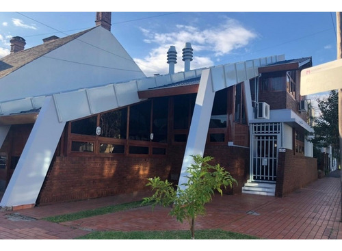 Vendo Lujosa  Casa Con Diseño De  Arquitectura Premiada