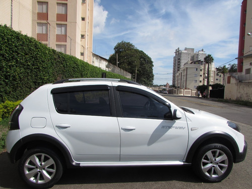 Renault Sandero 1.6 Stepway 16v Flex 4p Aut.
