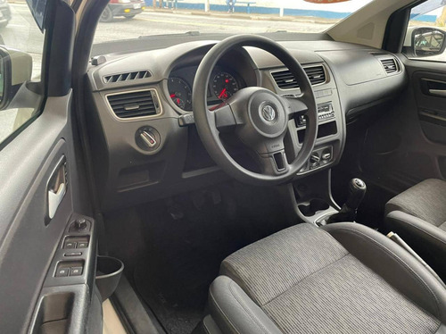 Imagem 14 de 15 de Volkswagen Fox 1.0 Mi 8v Flex 4p Manual