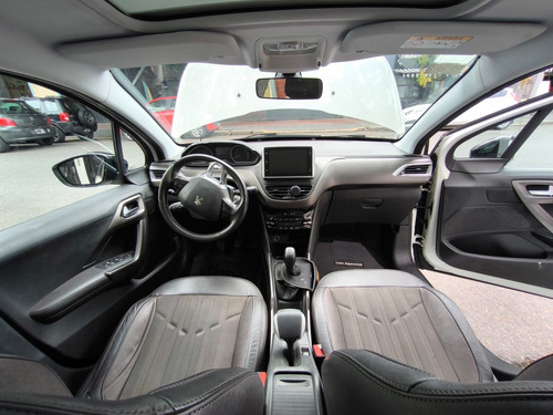 Peugeot 2008 1.6 Feline