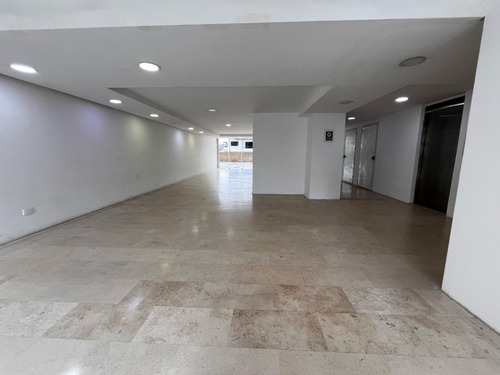 Apartamento En Residencias 801. Urbanizacion El Rosal