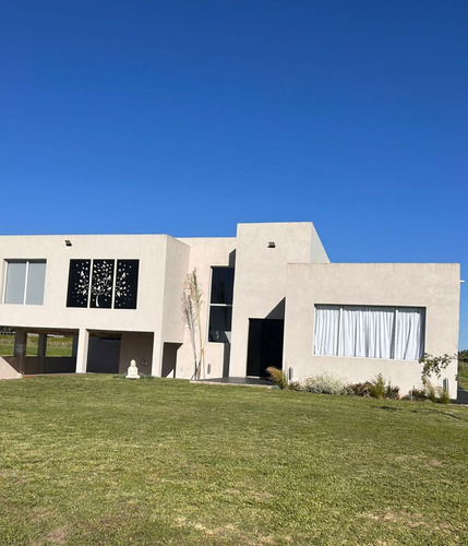 Venta Casa Estancia Villa María