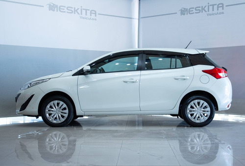 Imagem 2 de 15 de Toyota Yaris 1.3 16v Flex Xl Live Manual