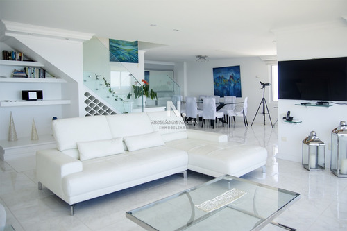Hermoso Penthouse En Venta, En Primera Linea.- Ref: 3309