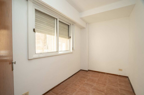 Venta 4 Ambientes C/balcón Flores Apto Credito