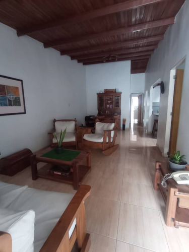Casa En La Esmeralda San Diego Carabobo. Vende Luisa Mezones