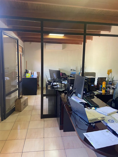 Arriendo Propiedad Comercial 8 Privados, Casa + Oficinas Bod