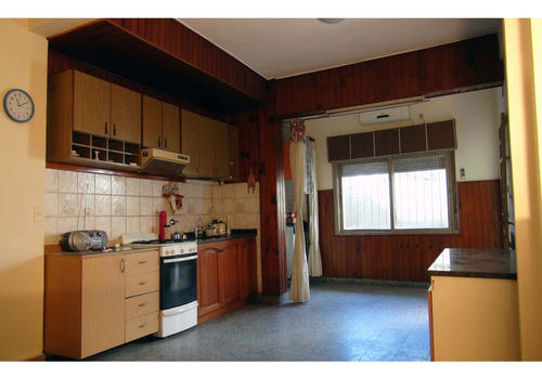 Venta Ph 2 Amb Con Patio. Av Castañares 4700. Villa Lugano. Caba.