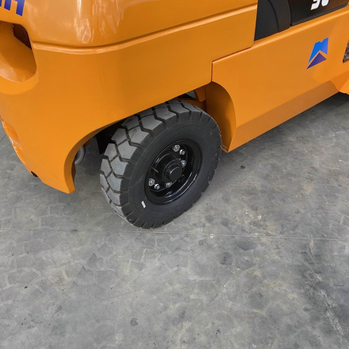 Imagen 13 de 15 de Autoelevador 5 Toneladas 5000 Kg Triple Torre 4.5m