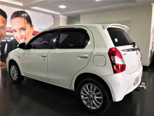Imagem 9 de 11 de Toyota Etios Hb Xls