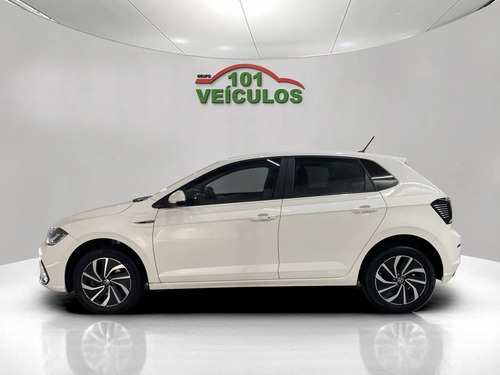 Volkswagen Polo Polo 1.0 HATCH 170 TSI HIGHLINE 12V FLEX 4P TURBO AUTOMÁTICO