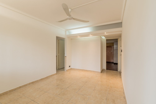 Departamento Tres Ambientes Villa Del Parque Planta Baja A La Calle Con Patio Cerrado