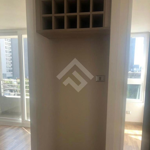 Departamento En Venta De 2 Dorm. En Estación Central