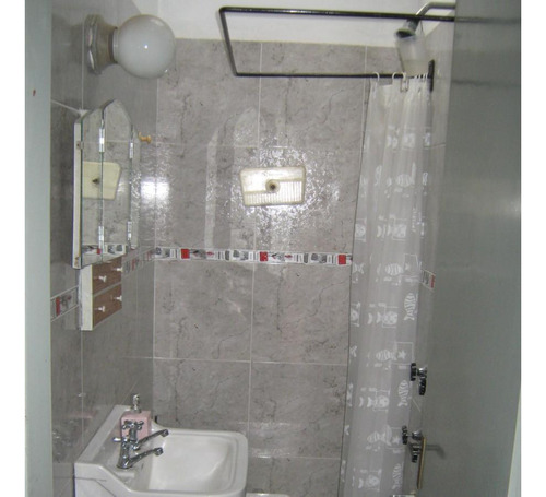 Ph En Venta - 4 Dormitorios 2 Baños - 217mts2 - Villa Madero