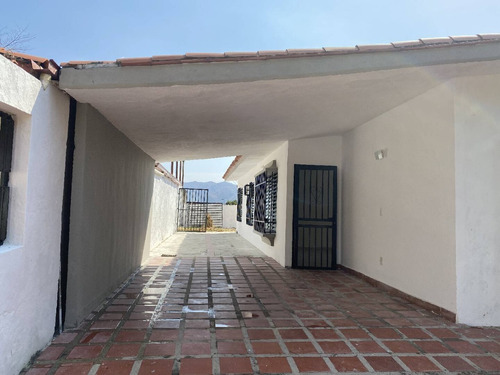 Imagen 3 de 30 de Casa En Venta El Morro Ii Cod:135500 Albert Gonzalez 04121444789 (solo Clientes)