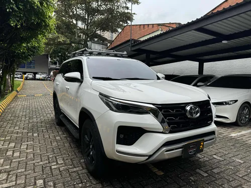 Toyota Fortuner 2.4 Srv 4x2 2019