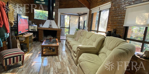 Venta Casa 5 Ambientes Con Fondo Libre En Hudson